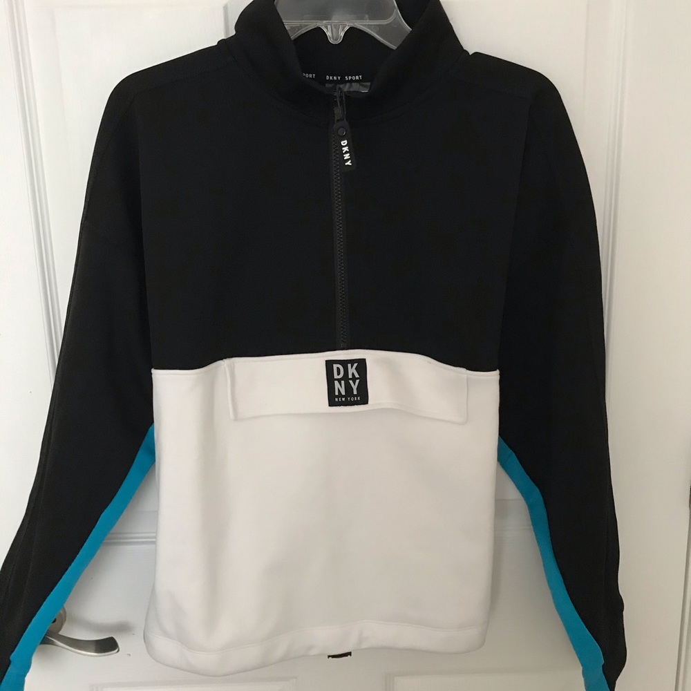 🧡DKNY SPORT  SIZE L  NWT athletic shirt